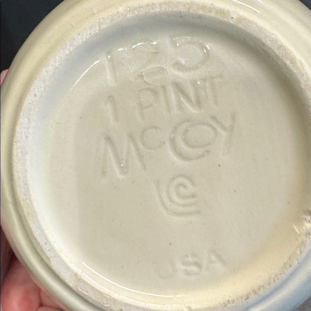 Mc coy made in the USA brown stripe 1 pint mix bowl model 125 - Picture 3 of 5